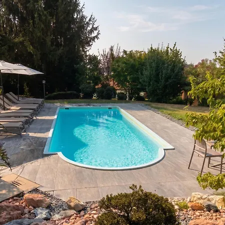 Rosalia Villa *
